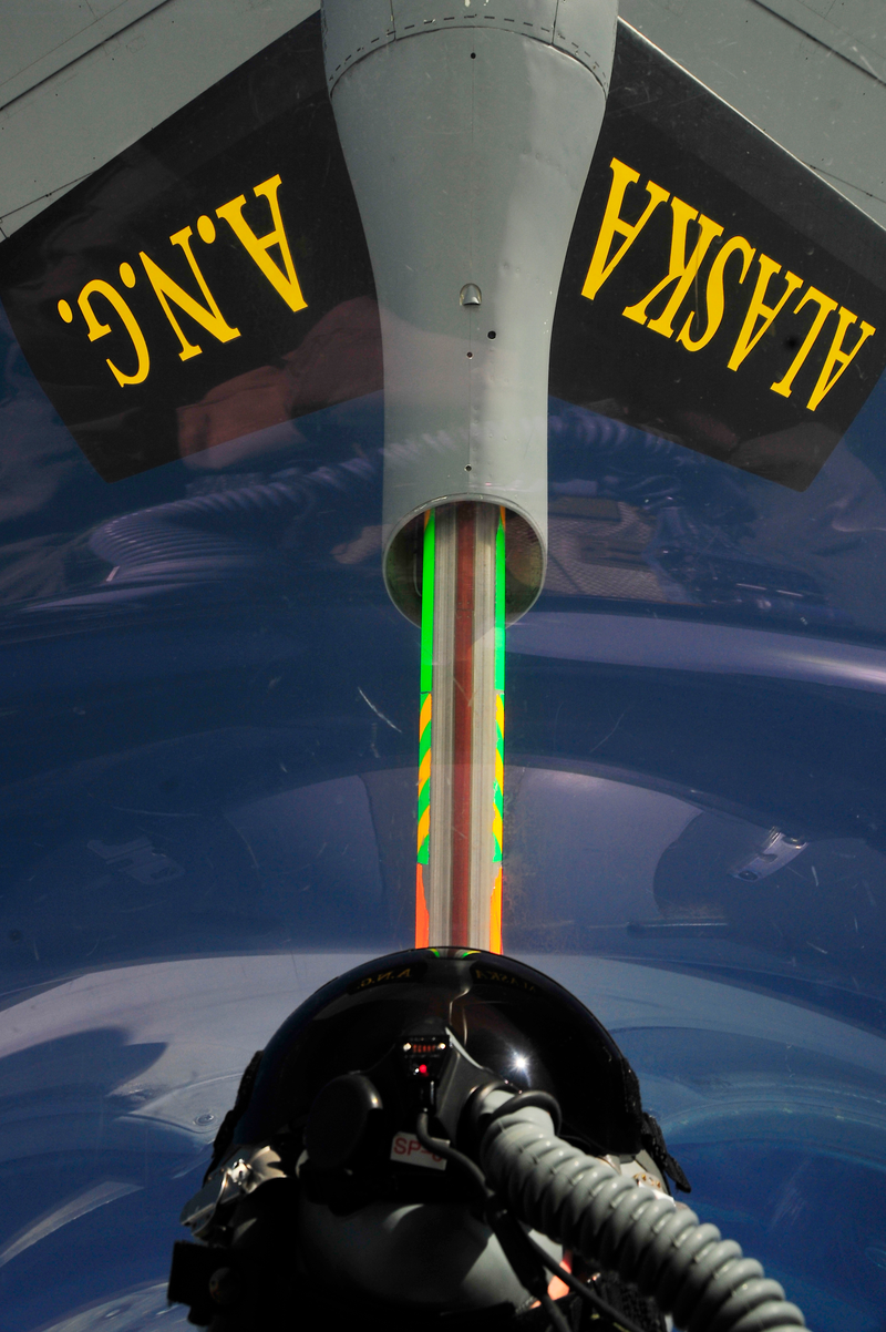 Illustration for article titled 50 Totally Stunning Combat Aircraft Photos Taken Around Alaska
